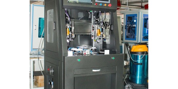 自動(dòng)擰螺絲機(jī)使用時(shí)需要注意事宜？-堅(jiān)豐股份